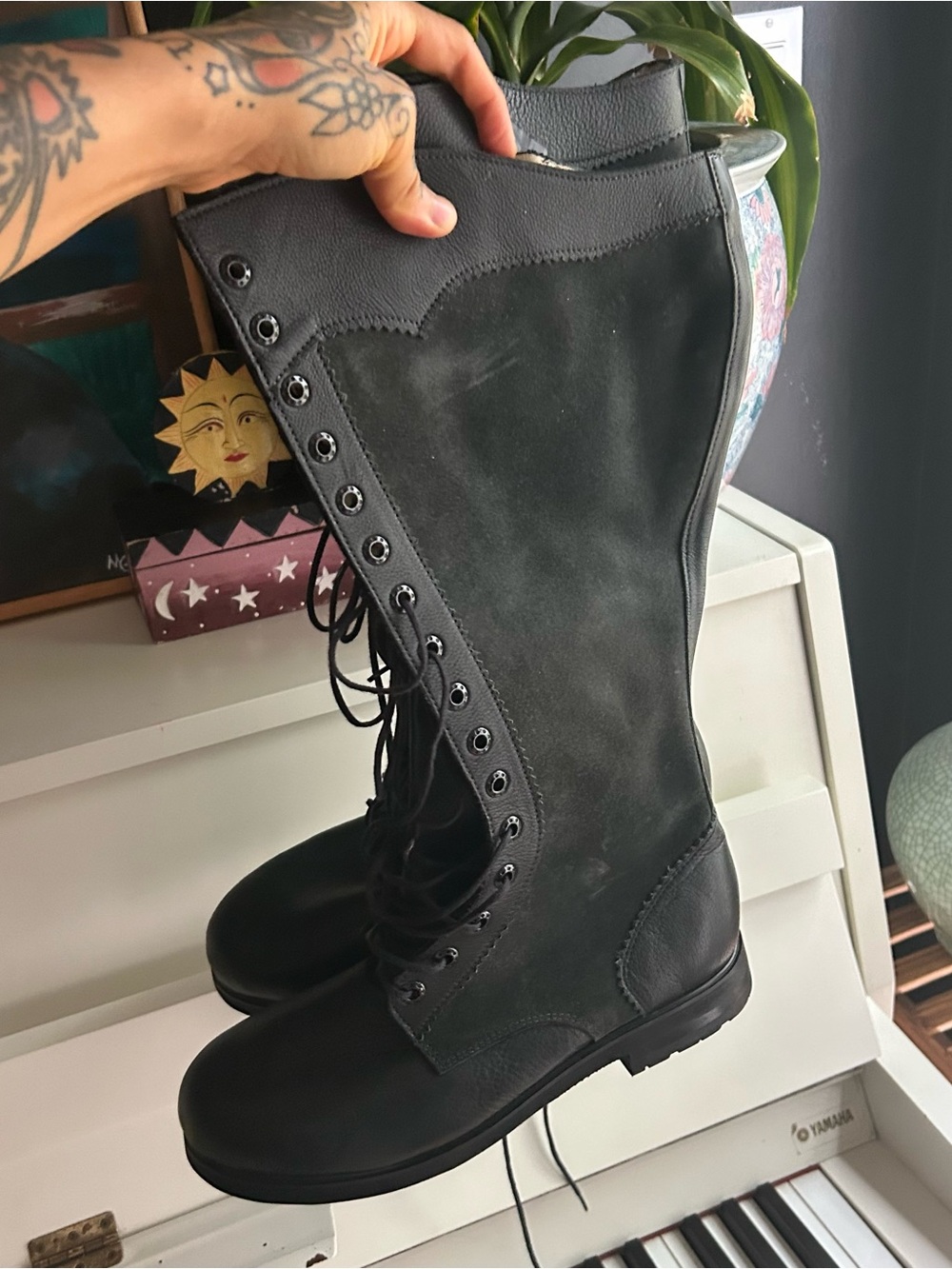 Black Leather Knee High Lace Up Combat Boots Vibram Sole 9